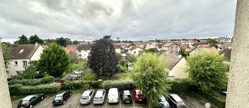 Apartment 3 rooms of 65 m² in Rambouillet (78120)