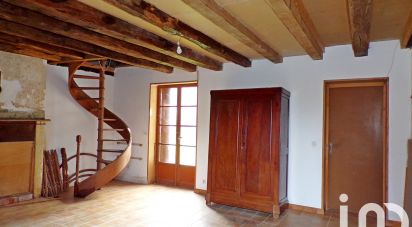 Village house 3 rooms of 65 m² in Neuvy-Saint-Sépulchre (36230)