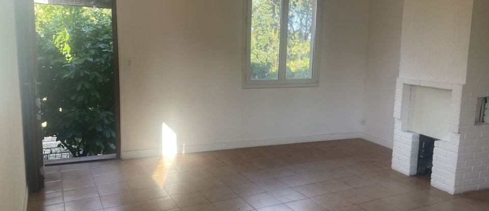 Maison 6 pièces de 160 m² à Nîmes (30000)