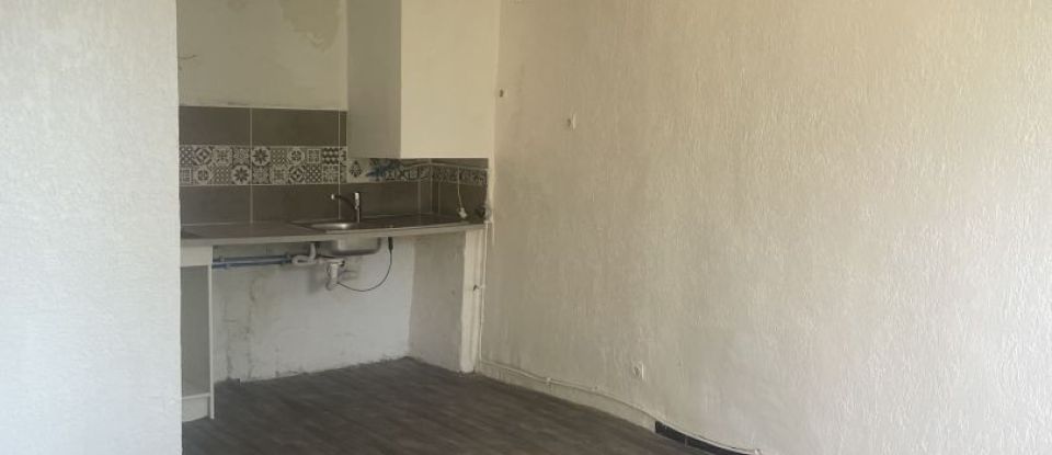 Maison 6 pièces de 160 m² à Nîmes (30000)