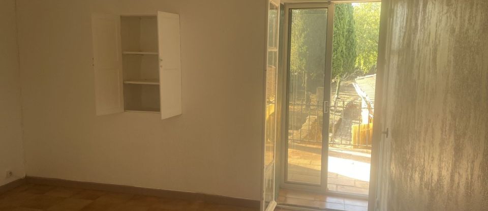 Maison 6 pièces de 160 m² à Nîmes (30000)