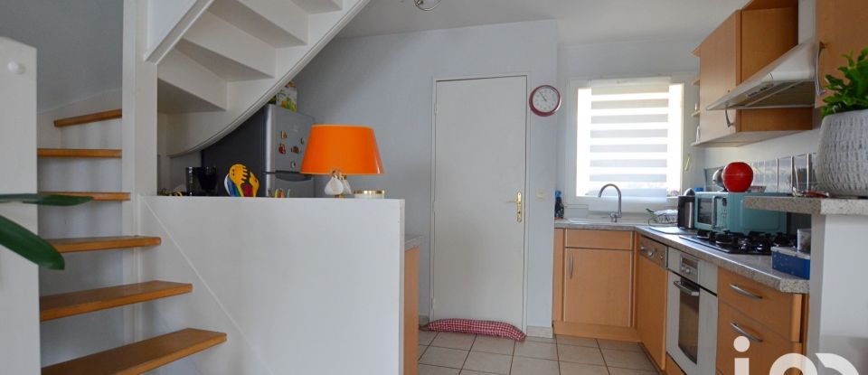 Town house 4 rooms of 80 m² in Saint-Prix (95390)