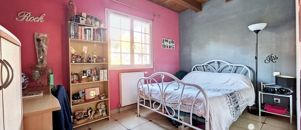 Maison 10 pièces de 230 m² à Castanet-le-Haut (34610)