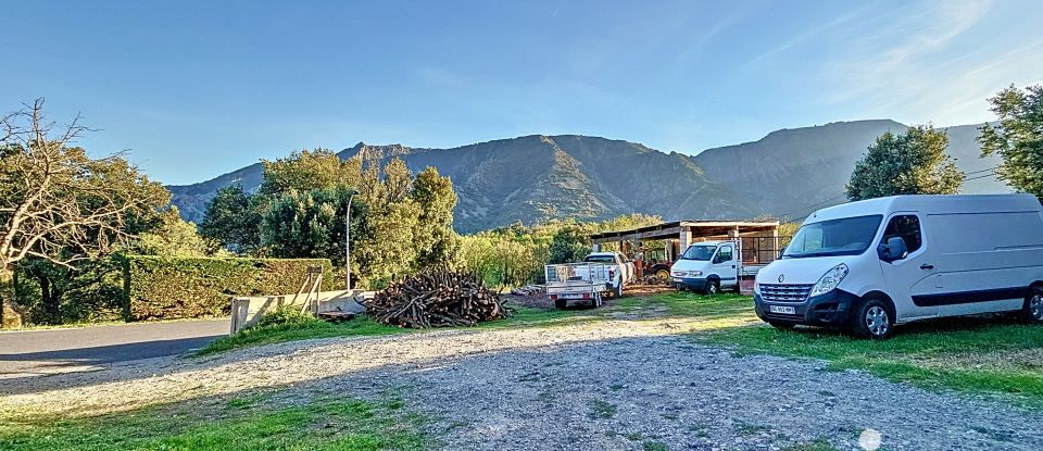 Maison 10 pièces de 230 m² à Castanet-le-Haut (34610)