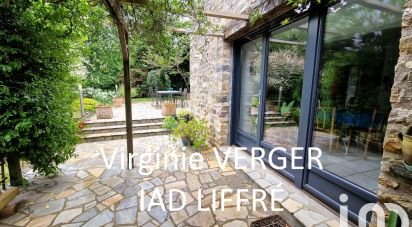 House 6 rooms of 220 m² in Liffré (35340)