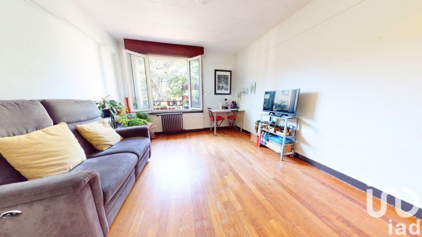 Apartment 3 rooms of 55 m² in Bagnolet (93170)