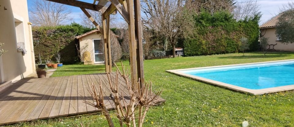 House 5 rooms of 173 m² in Bergerac (24100)