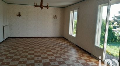 Traditional house 4 rooms of 98 m² in Vaudelnay (49260)