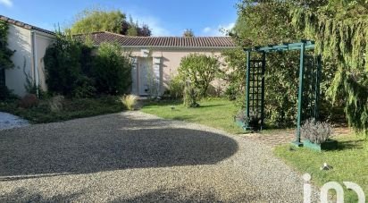 House 4 rooms of 137 m² in Saint-Sulpice-de-Royan (17200)