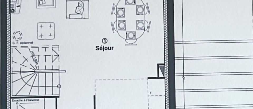 House 4 rooms of 80 m² in Bruyères-le-Châtel (91680)