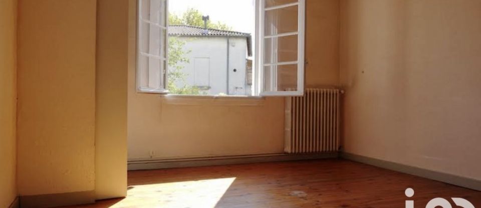 House 5 rooms of 151 m² in Avignon (84000)