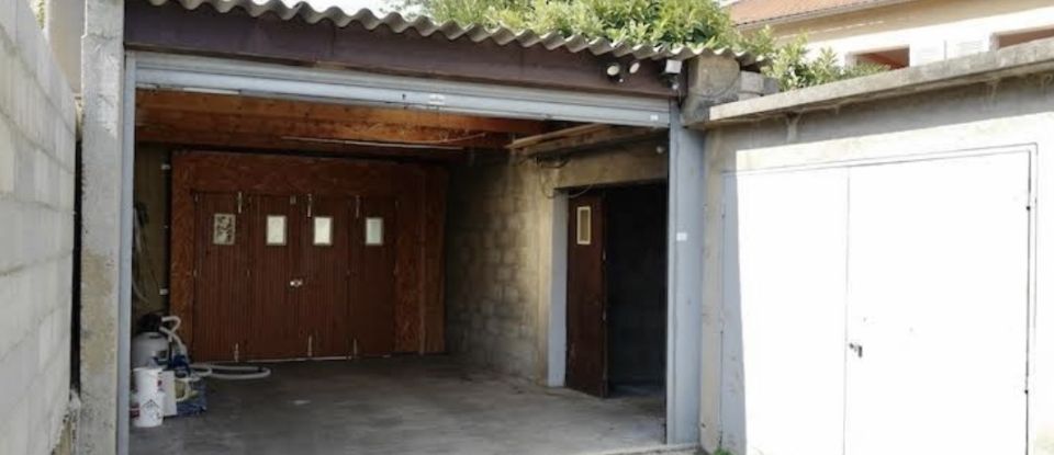 House 5 rooms of 151 m² in Avignon (84000)