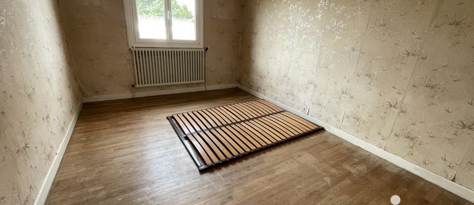 Maison 5 pièces de 91 m² à Bourbriac (22390)