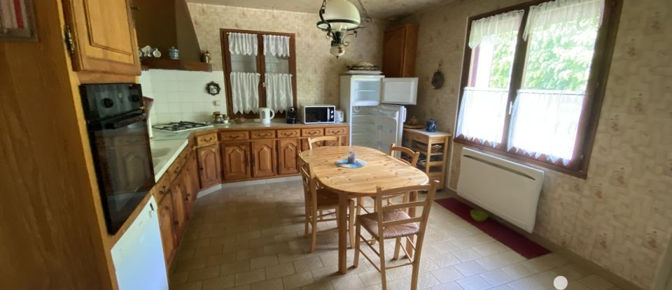 House 6 rooms of 156 m² in Rouilly-Saint-Loup (10800)