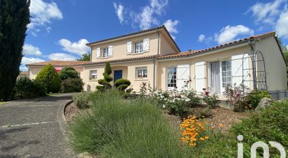 Traditional house 7 rooms of 294 m² in Valdivienne (86300)