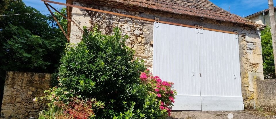 Gîte 6 pièces de 180 m² à Queyssac (24140)