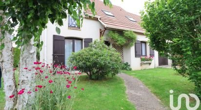 Traditional house 6 rooms of 126 m² in Saint-Rémy-lès-Chevreuse (78470)