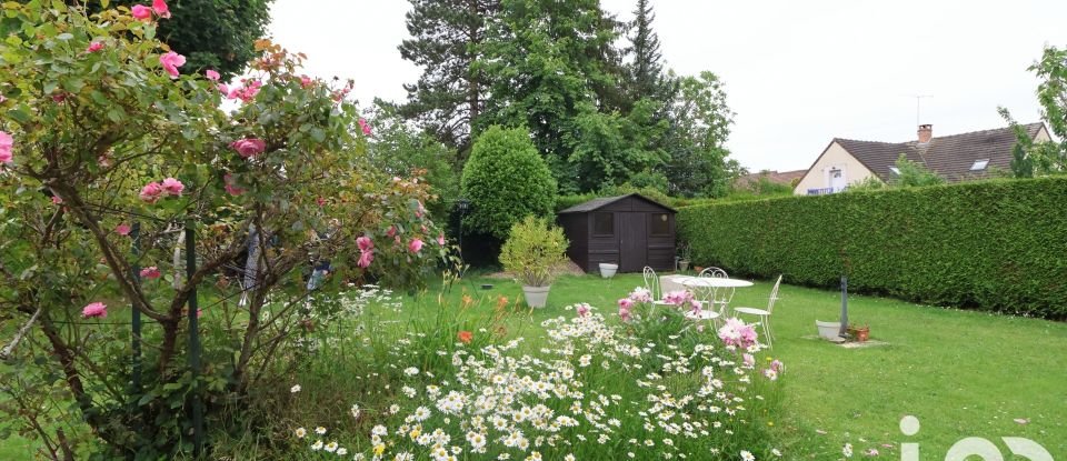 Maison traditionnelle 6 pièces de 126 m² à Saint-Rémy-lès-Chevreuse (78470)