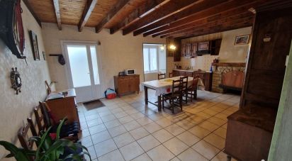 House 7 rooms of 140 m² in Le Mené (22330)