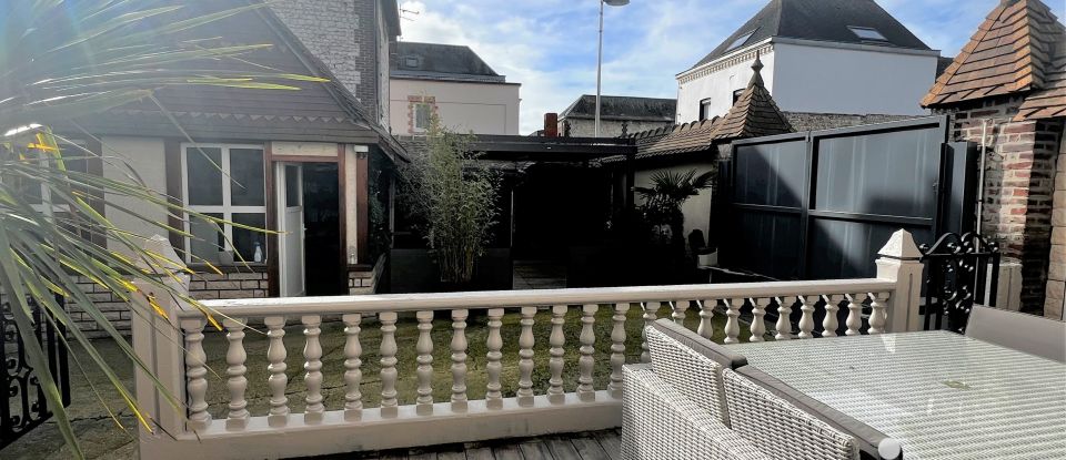 Maison de ville 5 pièces de 167 m² à Saint-Étienne-du-Rouvray (76800)