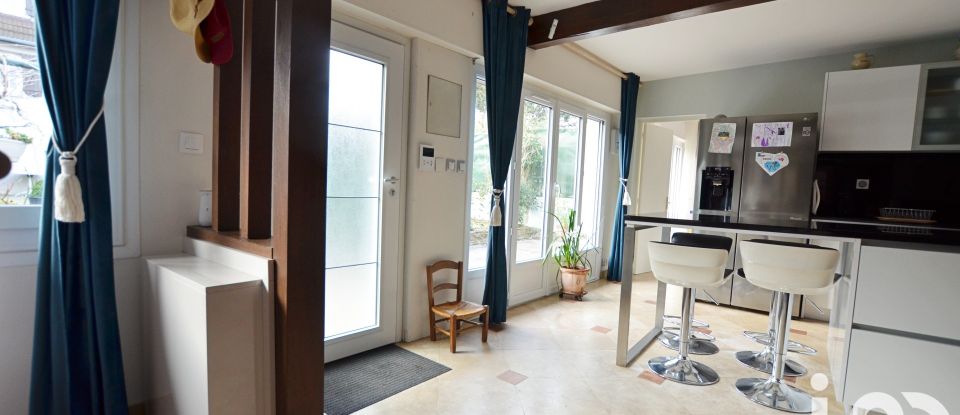 Maison 8 pièces de 219 m² à Argenteuil (95100)