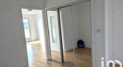 Apartment 3 rooms of 67 m² in Versailles (78000)