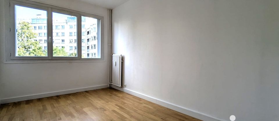 Apartment 3 rooms of 67 m² in Versailles (78000)