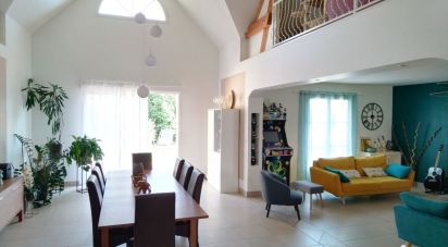 Maison 7 pièces de 237 m² à Perceneige (89260)