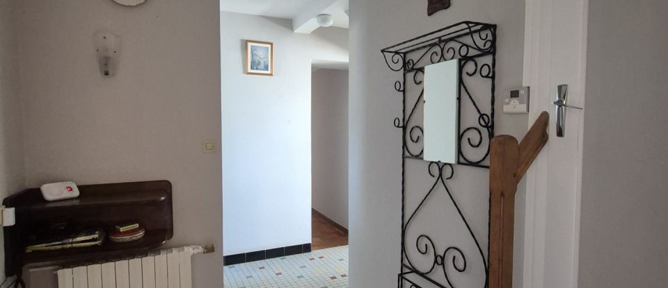 House 6 rooms of 108 m² in Faye-l'Abbesse (79350)