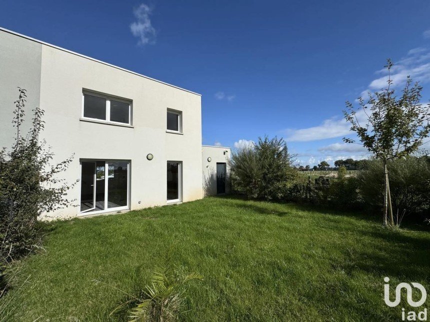 Maison 5 pièces de 85 m² à Cambes-en-Plaine (14610)