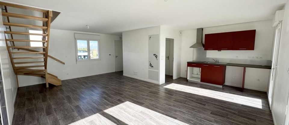 Maison 5 pièces de 85 m² à Cambes-en-Plaine (14610)