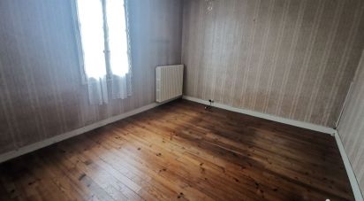 House 3 rooms of 80 m² in Les Billaux (33500)