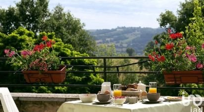 Hôtel-restaurant de 900 m² à Saint-André-de-Najac (12270)