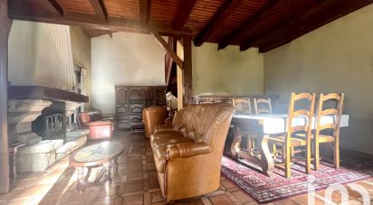 Traditional house 5 rooms of 200 m² in Basse-Goulaine (44115)