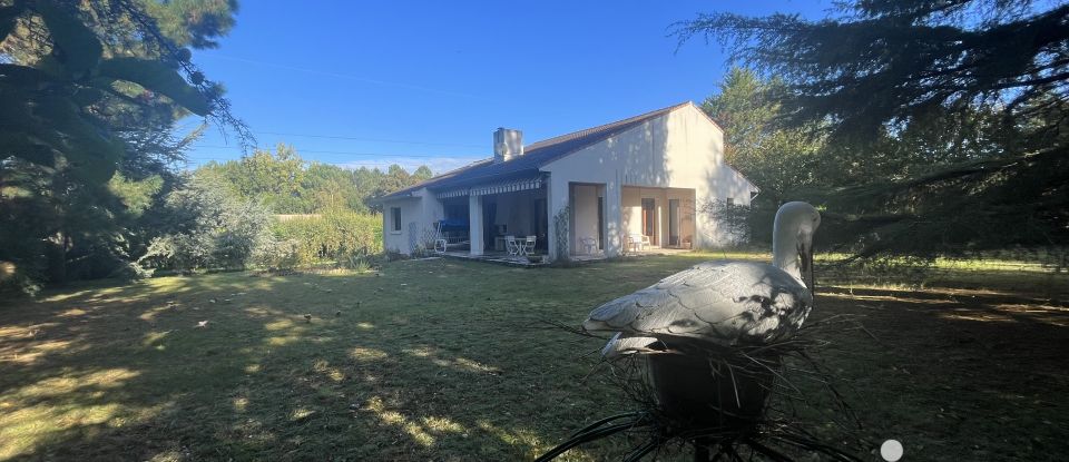 Maison 5 pièces de 200 m² à Basse-Goulaine (44115)