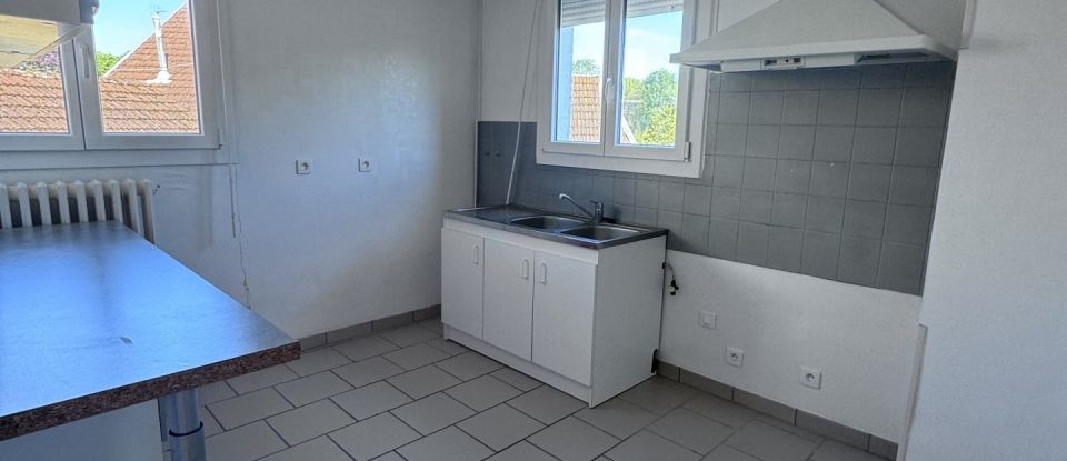 Maison 4 pièces de 142 m² à Valcourt (52100)