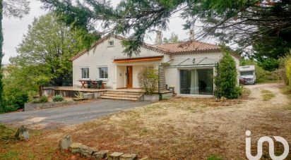 Maison 5 pièces de 120 m² à Villeneuve-de-Berg (07170)