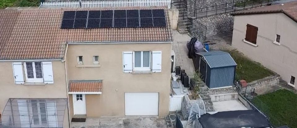 Maison traditionnelle 4 pièces de 96 m² à Lamastre (07270)