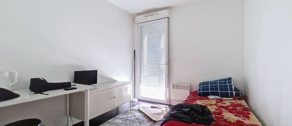 Appartement 4 pièces de 82 m² à Bordeaux (33800)