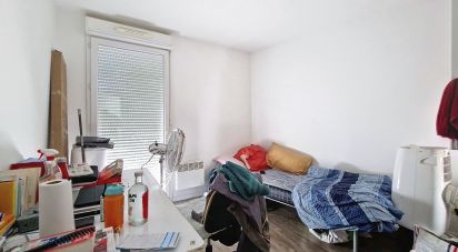 Appartement 4 pièces de 82 m² à Bordeaux (33800)