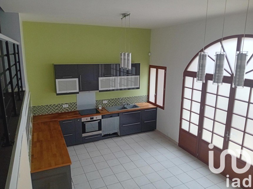 Duplex 4 rooms of 123 m² in Héricy (77850)