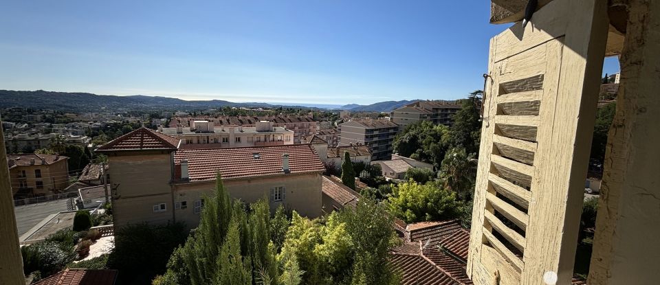 Appartement 3 pièces de 65 m² à Grasse (06130)