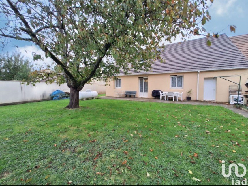 Maison 5 pièces de 115 m² à Chevry-Cossigny (77173)