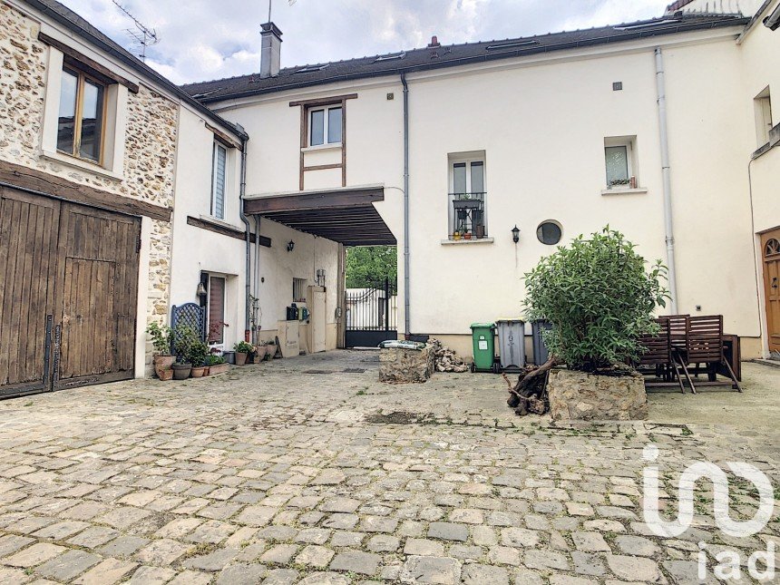 Maison de ville 4 pièces de 105 m² à Villeneuve-le-Roi (94290)