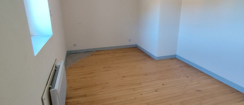 Immeuble de 291 m² à Saint-Sixte (42130)