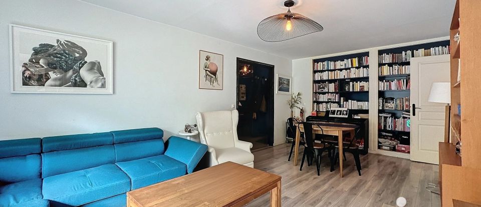 Appartement 5 pièces de 98 m² à Paris (75012)