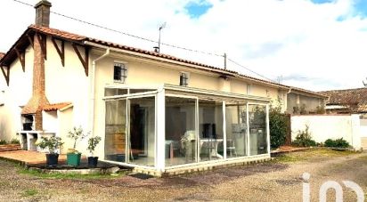 Maison 6 pièces de 167 m² à Peujard (33240)