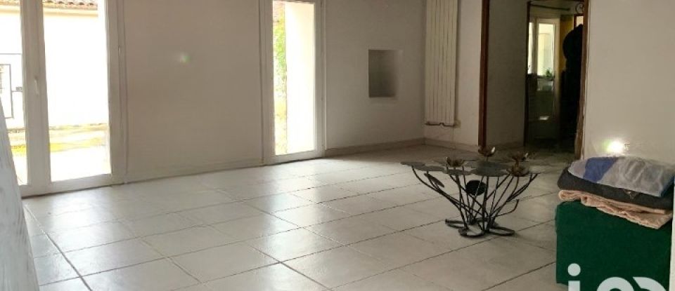 Maison 6 pièces de 167 m² à Peujard (33240)