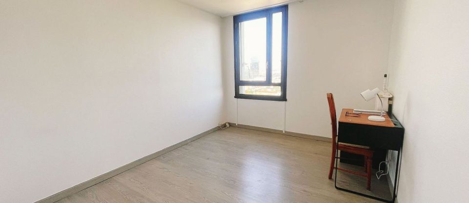 Appartement 4 pièces de 63 m² à Ivry-sur-Seine (94200)