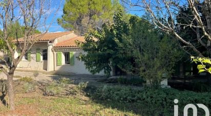 House 7 rooms of 130 m² in Maubec (84660)